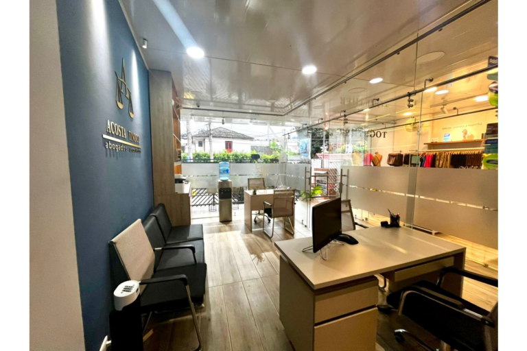 UrbanLex Arrienda Local Edificio-Centro Villeta, área 20m2 $ 1.350.000