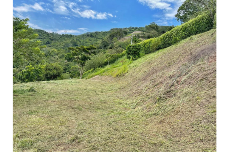 UrbanLex vende lote condominio, área 4.026m2 $290Millones