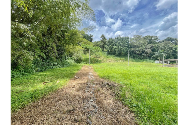 UrbanLex vende lote conjunto campestre área 615m2 $220Millones