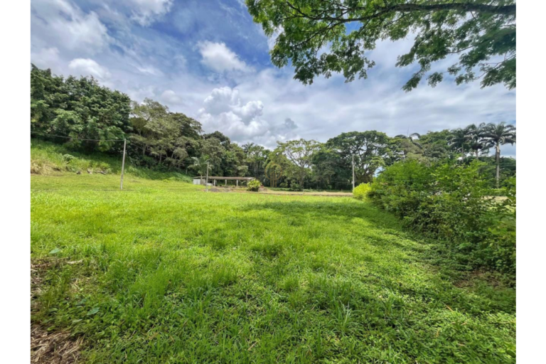 UrbanLex vende lote conjunto campestre área 712m2 $250Millones