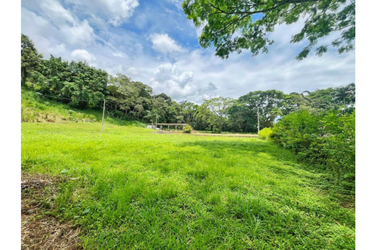 UrbanLex vende lote conjunto campestre área 712m2 $250Millones