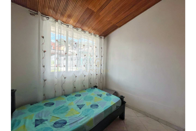 UrbanLex vende casa-Villeta, área 112m2 $260Millones