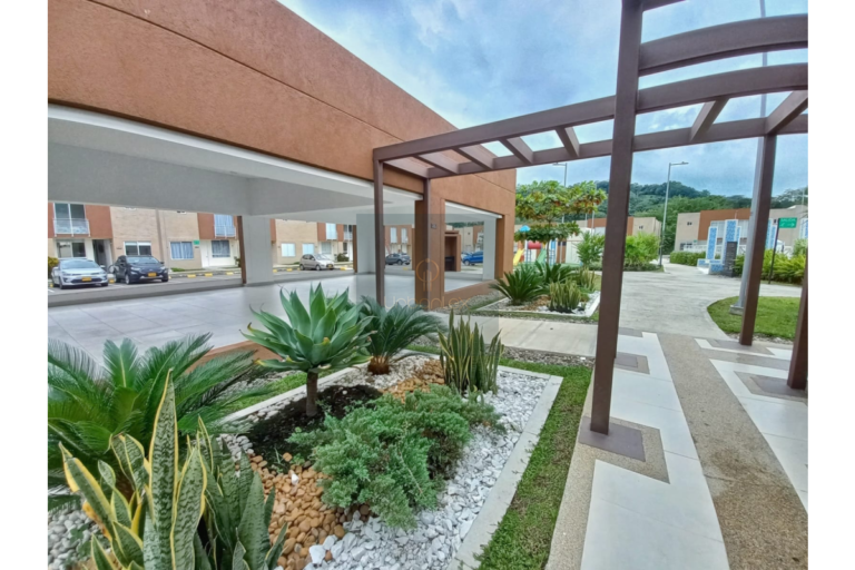 UrbanLex vende casa área 94m2 $450Millones