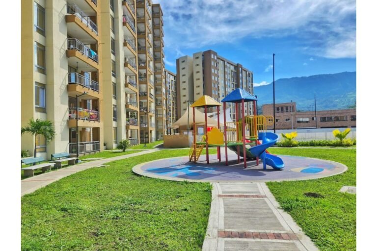 UrbanLex vende apartamento conjunto, área 83m2 $460Millones