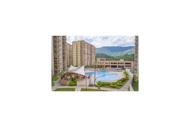 UrbanLex vende apartamento conjunto, área 83m2 $460Millones