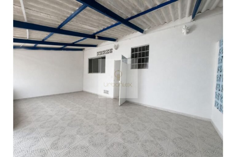 UrbanLex vende casa-Villeta, área 226m2 $450Millones