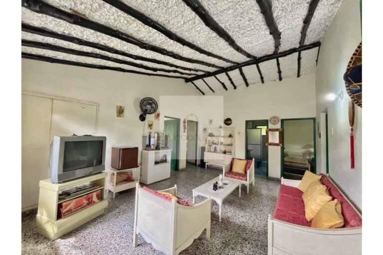UrbanLex vende finca vacacional, área 32.000m2 $1.700Millones