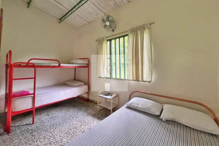 UrbanLex vende finca vacacional, área 32.000m2 $1.700Millones