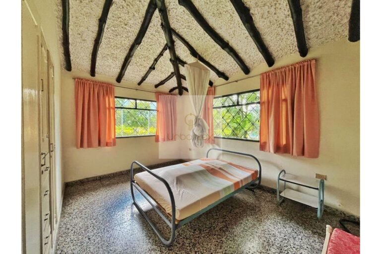 UrbanLex vende finca vacacional, área 32.000m2 $1.700Millones