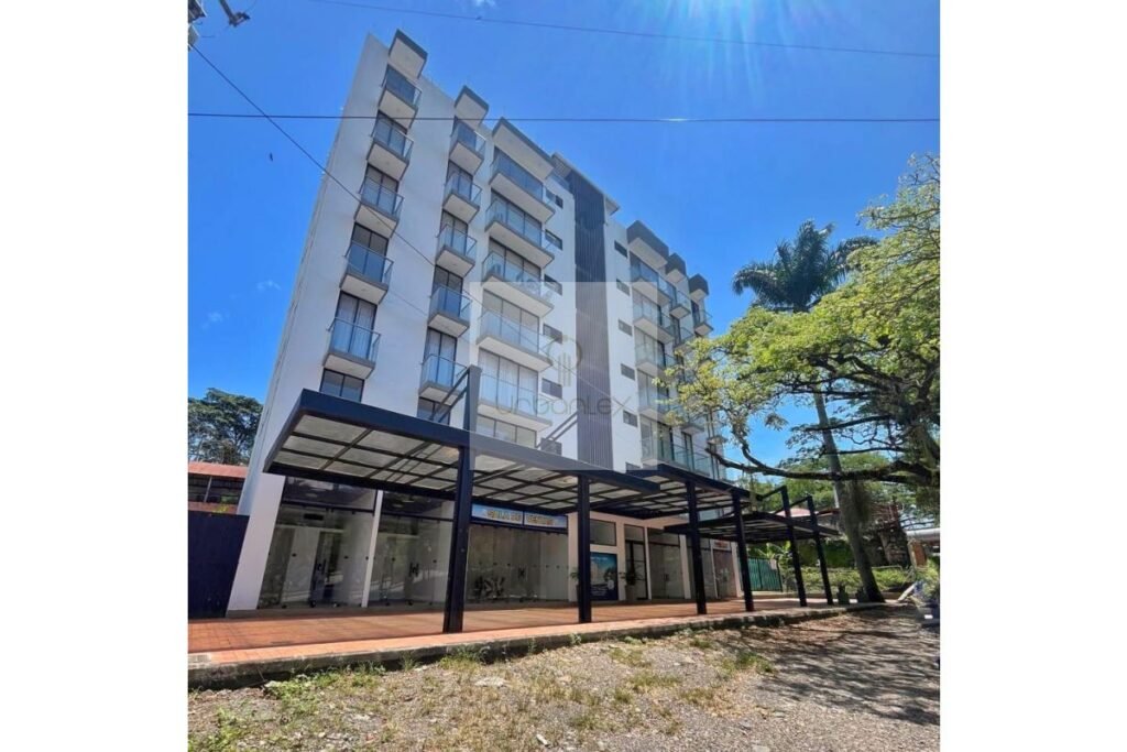 UrbanLex vende local comercial, área 10m2 $120Millones