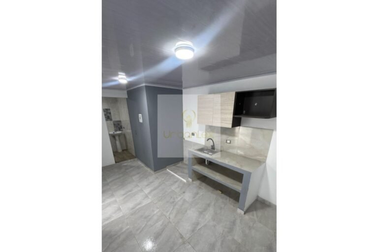 UrbanLex vende casa – Villeta, área 215m2 $490Millones
