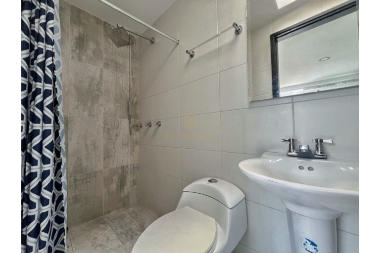 UrbanLex vende casa-Villeta, área 216m2 $420Millones