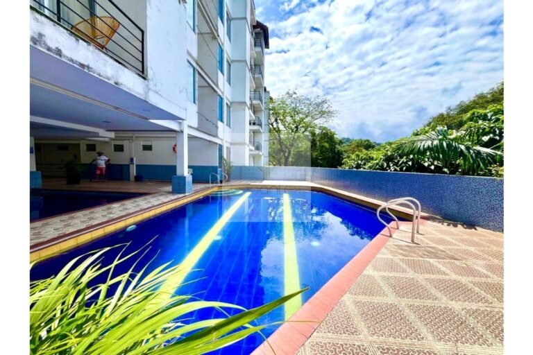 Vende apartamento amoblado Villeta, UrbanLex área 52m2 $280Millones