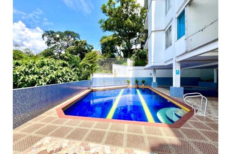 Vende apartamento amoblado Villeta, UrbanLex área 52m2 $280Millones