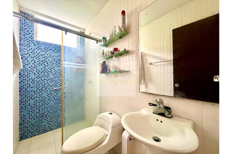 Vende apartamento Villeta, UrbanLex área 71m2 $320Millones