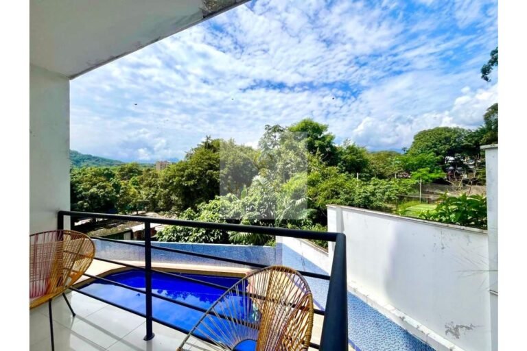 Vende apartamento Villeta, UrbanLex área 71m2 $320Millones