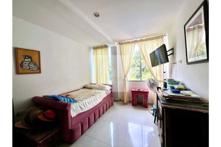Vende apartamento Villeta, UrbanLex área 71m2 $320Millones