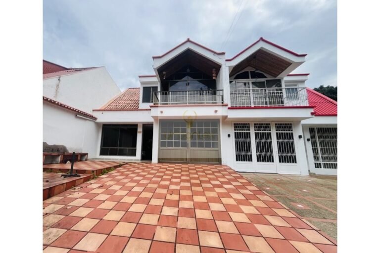 Casa en arriendo/venta en Centro Villeta