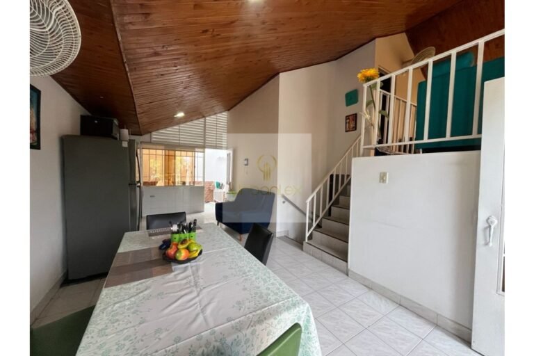 Vende casa Villeta, UrbanLex área 137m2 $280Millones