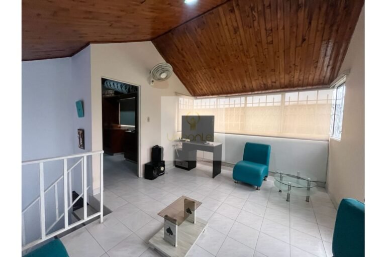 Vende casa Villeta, UrbanLex área 137m2 $280Millones