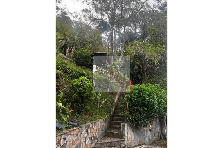 Finca en venta La Vega, UrbanLex area 19000 m2 $746Millones