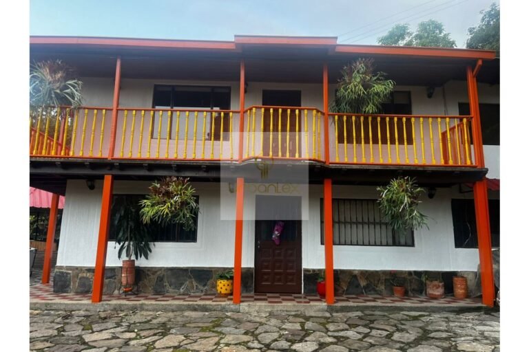 Finca en venta La Vega, UrbanLex area 19000 m2 $746Millones