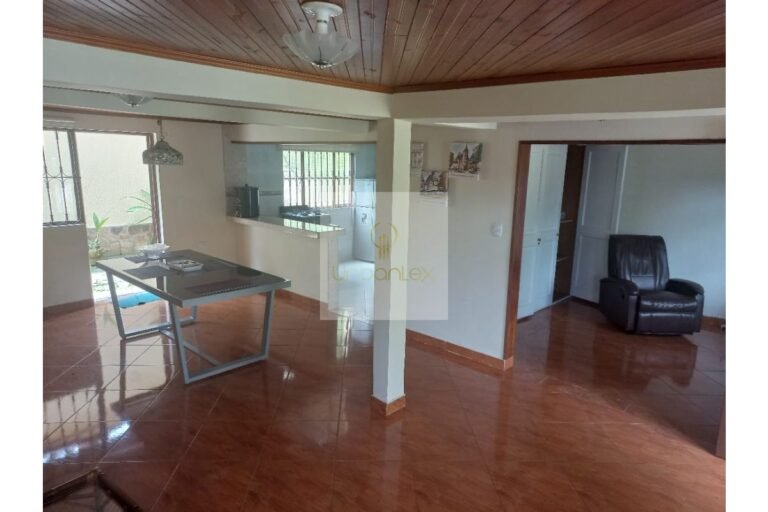 Finca en venta La Vega, UrbanLex area 19000 m2 $746Millones