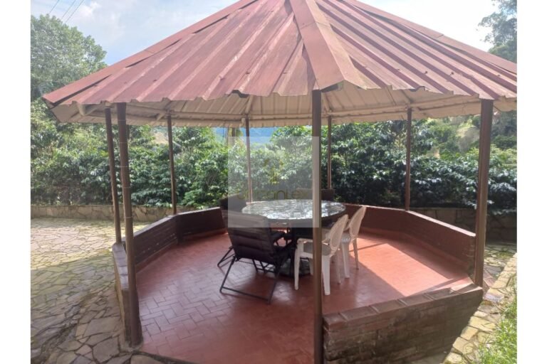 Finca en venta La Vega, UrbanLex area 19000 m2 $746Millones