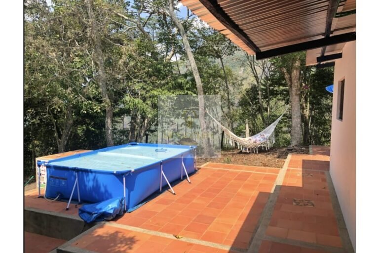 Vende finca Utica, UrbanLex área 47.000m2 $700Millones
