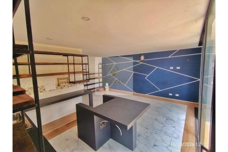 Vende casa Villeta, UrbanLex área 160m2 $580Millones