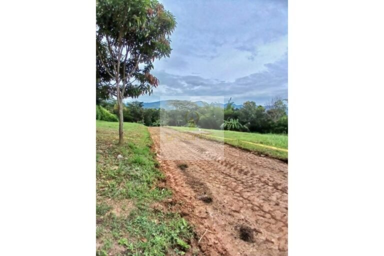 Vende lote conjunto cerrado Villeta, UrbanLex área 72 m2 $135.000.000