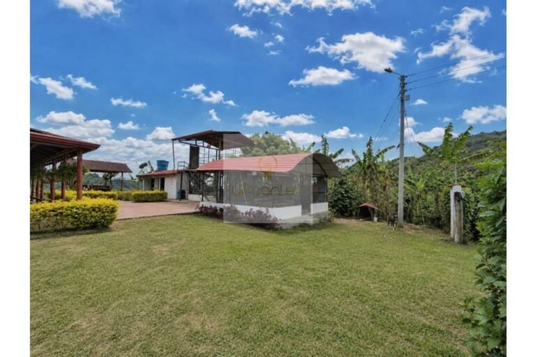 UrbanLex vende finca productiva área 37.440m2 $750Millones