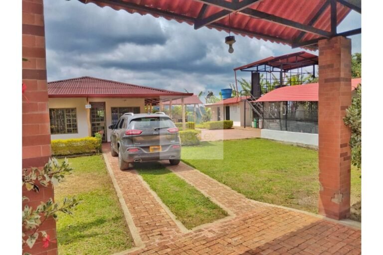 UrbanLex vende finca productiva área 37.440m2 $750Millones