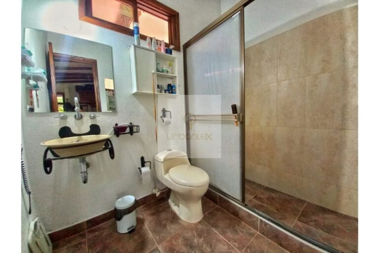 UrbanLex vende finca-Villeta, área 10.000m2 $1.000Millones