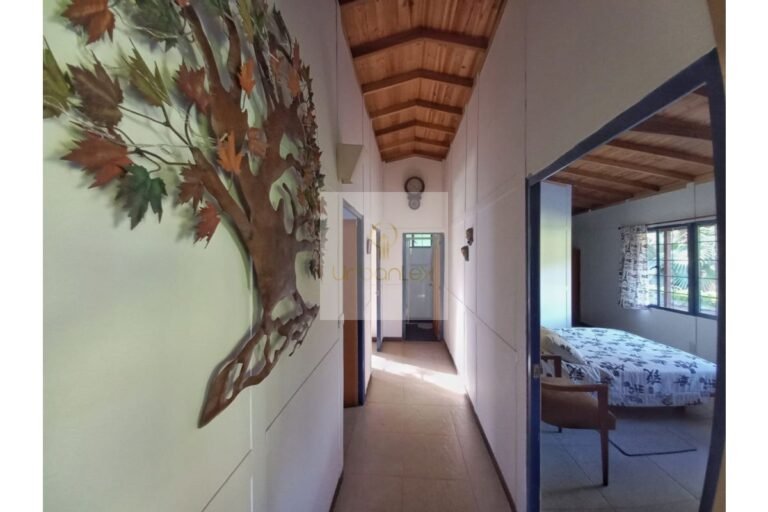 Vende casa campestre Villeta, UrbanLex área 2.460m2 $450Millones