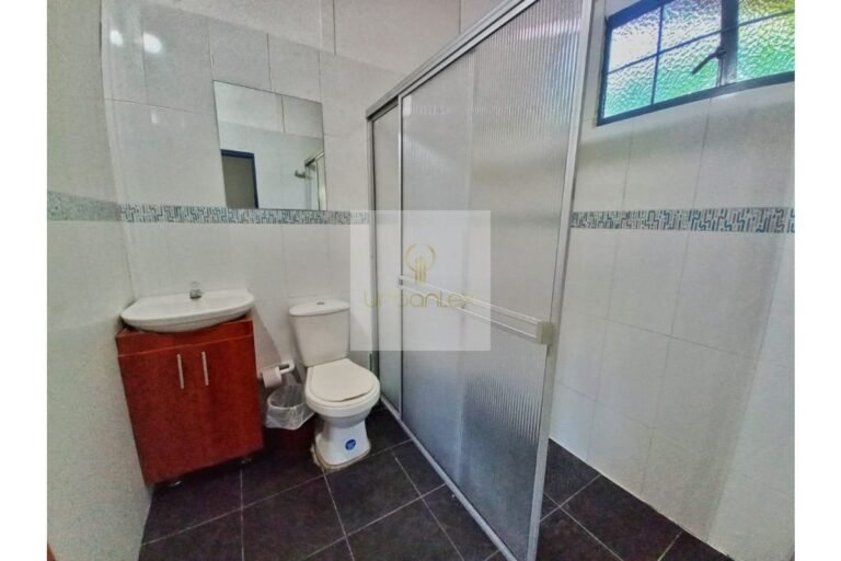 Vende casa campestre Villeta, UrbanLex área 2.460m2 $450Millones