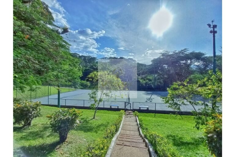Vende casa campestre Villeta, UrbanLex área 3.023m2 $1.100Millones