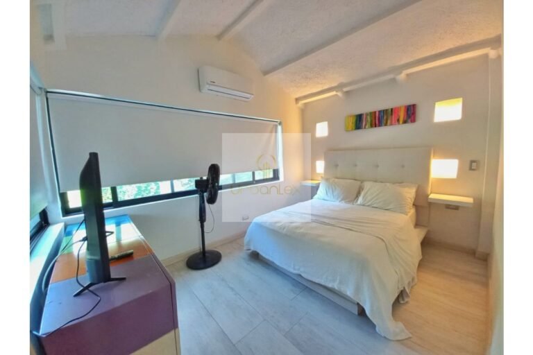 Vende casa campestre Villeta, UrbanLex área 3.023m2 $1.100Millones
