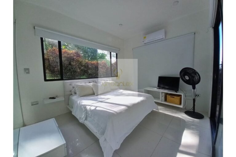 Vende casa campestre Villeta, UrbanLex área 3.023m2 $1.100Millones