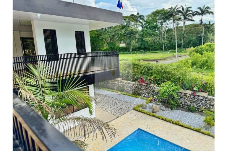 Vende casa campestre Villeta, UrbanLex área 500m2 $1.100Millones