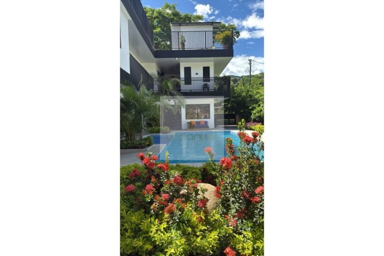 Vende casa campestre Villeta, UrbanLex área 500m2 $1.100Millones