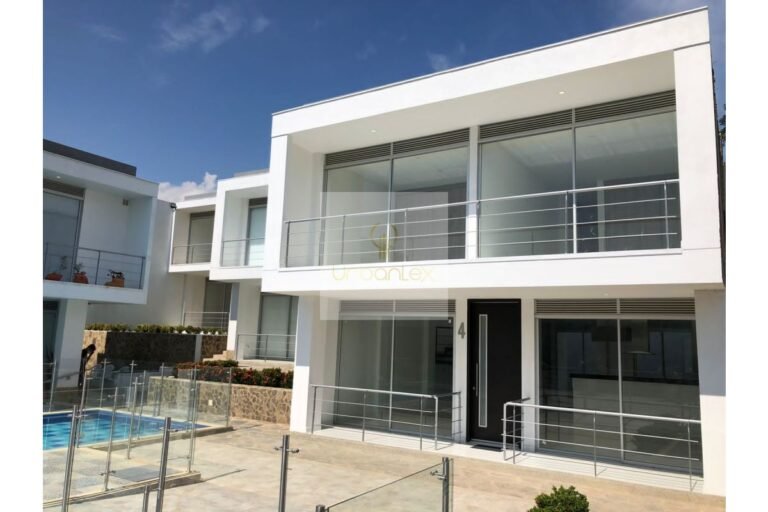 Vende casa Villeta, UrbanLex área 167m2 $640Millones