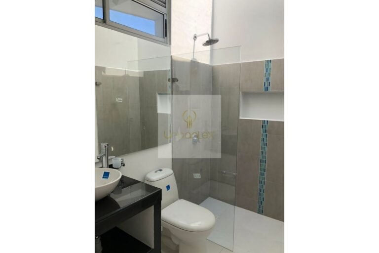 Vende casa Villeta, UrbanLex área 167m2 $640Millones