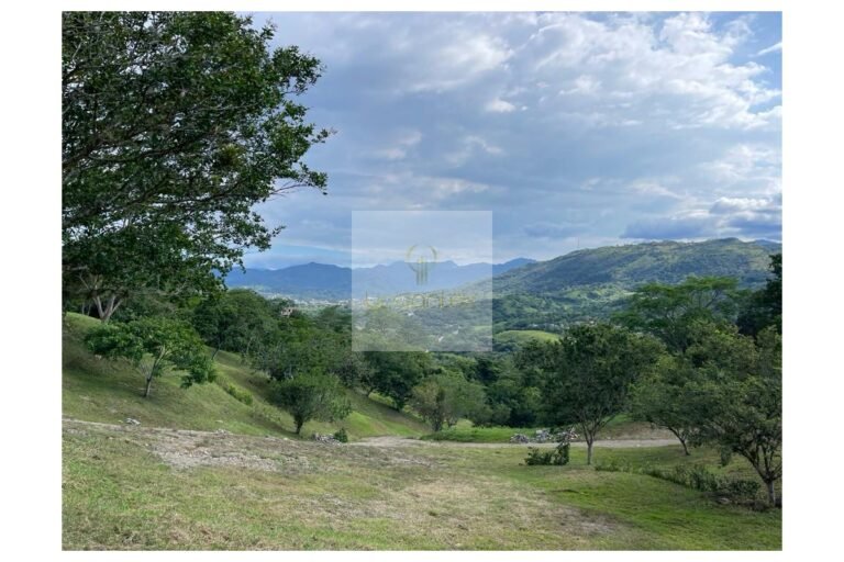 Vende Lote Condominio Villeta, UrbanLex área 2,620m2 $680Millones