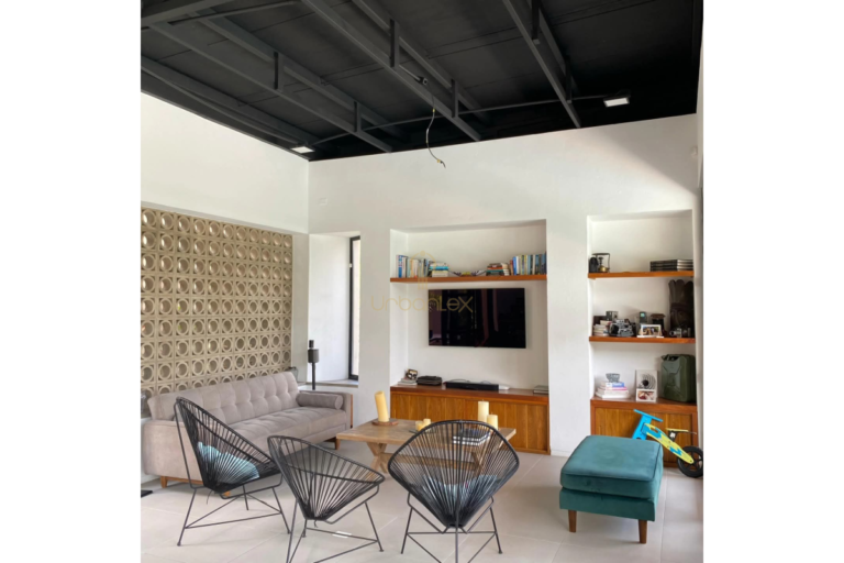 UrbanLex vende finca, Villeta área 10.254m2 $1.850Millones