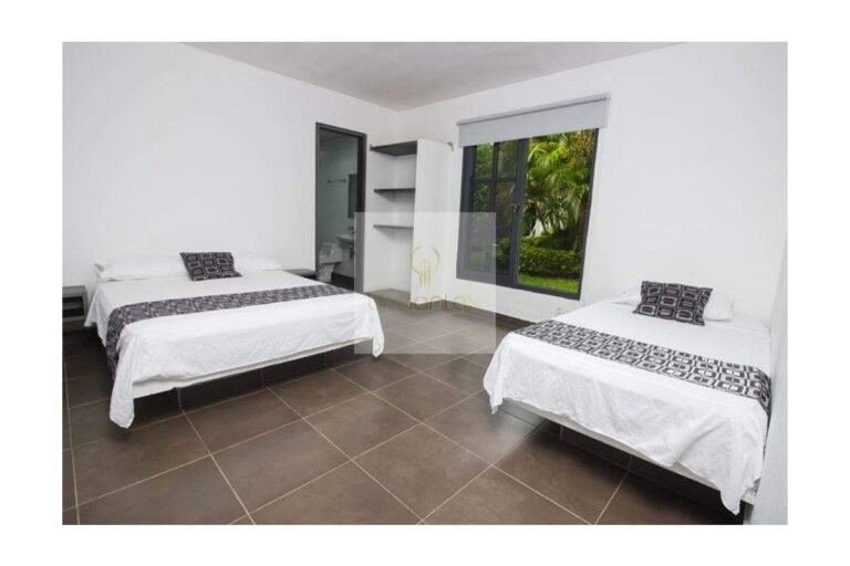 Vende casa vacacional Villeta, UrbanLex área 949m2 $1.180 Millones