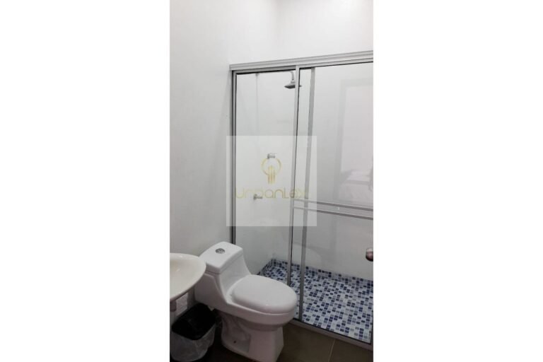 Vende casa vacacional Villeta, UrbanLex área 949m2 $1.180 Millones
