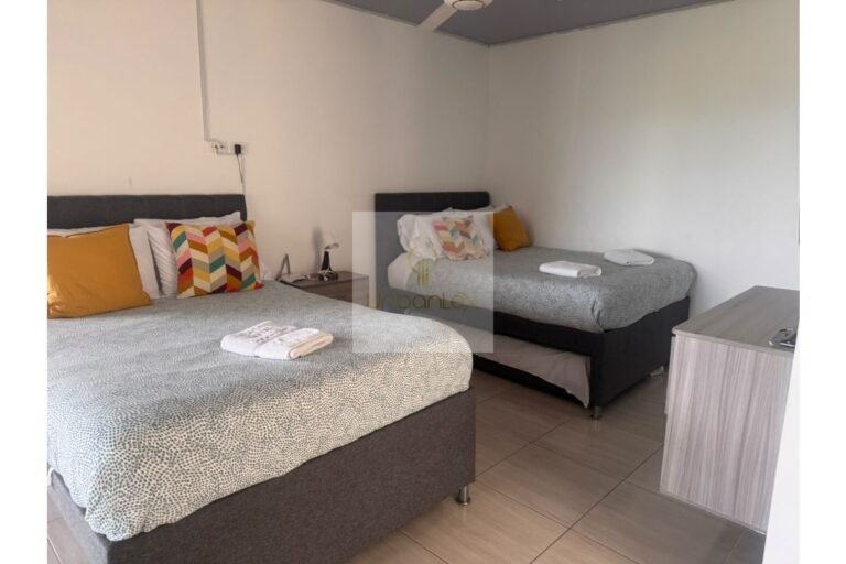 Vende Hotel Villeta, UrbanLex área 4.523m2 $3.500 Millones