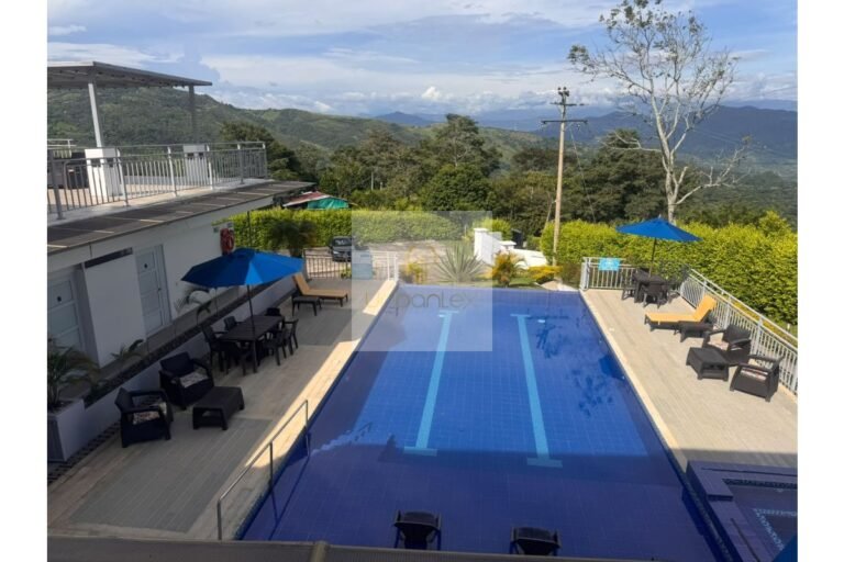 Vende Hotel Villeta, UrbanLex área 4.523m2 $3.500 Millones