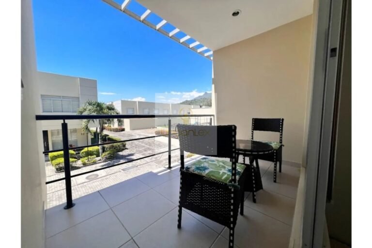 Vende casa conjunto Villeta, UrbanLex área 163m2 $480Millones